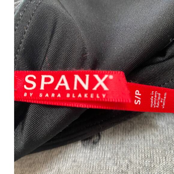 Spanx Women Size SP Black Faux Leather Leggings 25 Waist - Picture 5 of 7
